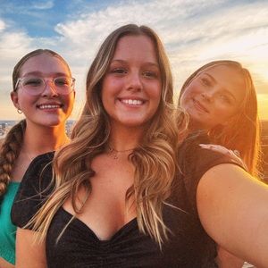 Meet your Posher, Addison